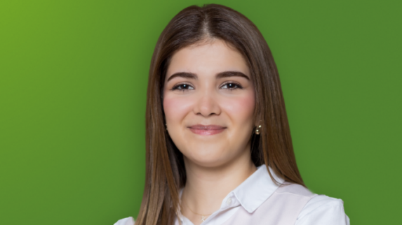 Portraitfoto von Elif Öztas
